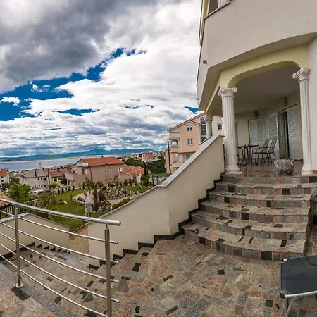 Apartamento In 5517 Crikvenica
