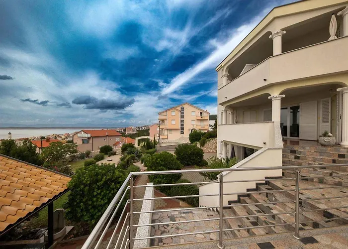 In 5517 דירה